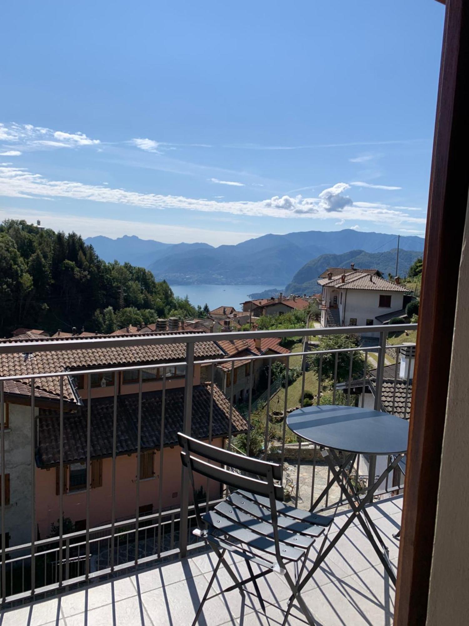 Casa Savina - Stupenda Vista Lago E Monti Plesio Екстериор снимка